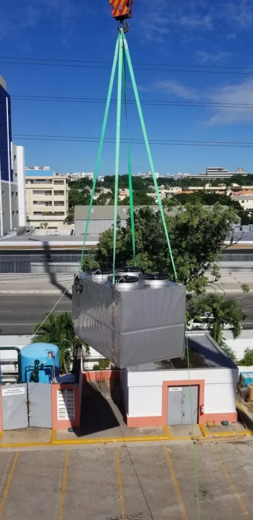 Instalación de condensador evaporativo