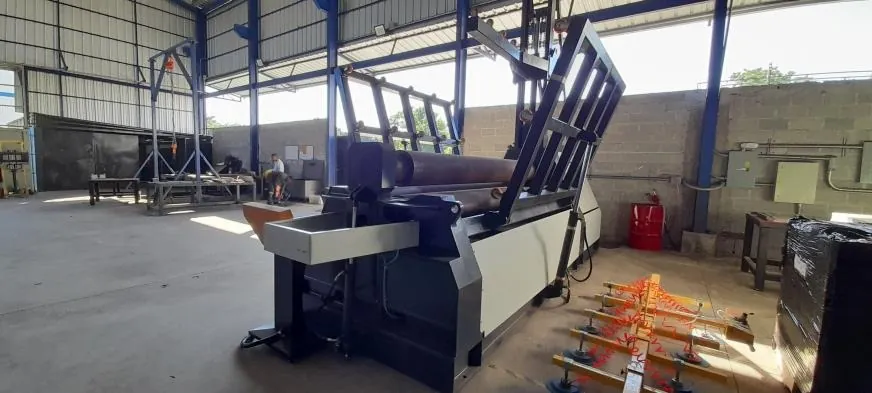 Maquinaria CNC en el taller de NEMF