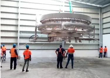 Izaje e instalación de equipo de llenado